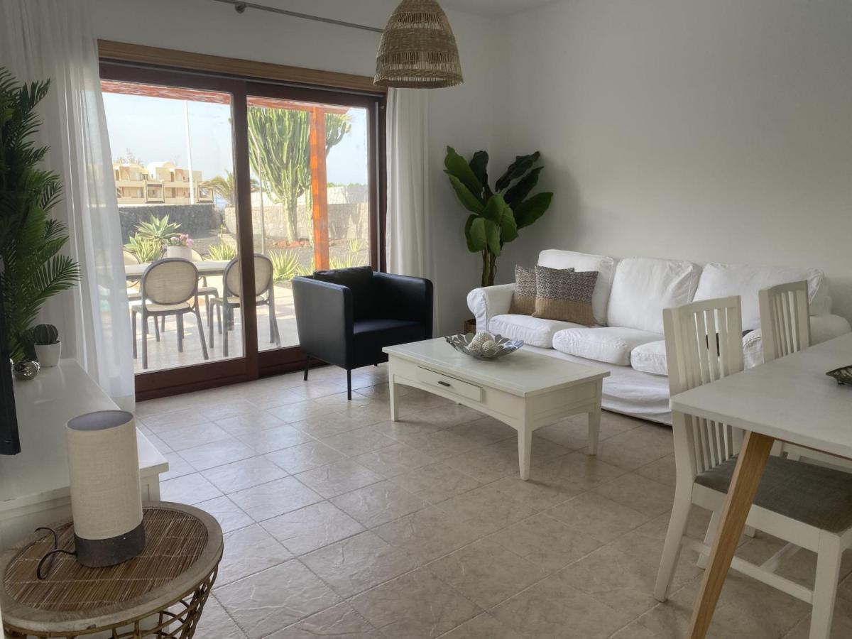 Villa Capri By Villalia Playa Blanca  Bagian luar foto