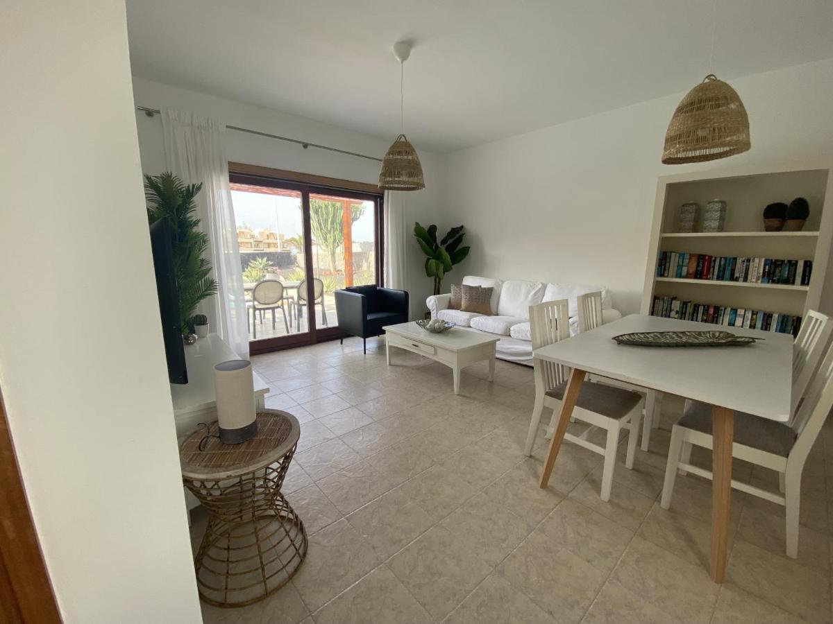 Villa Capri By Villalia Playa Blanca  Bagian luar foto